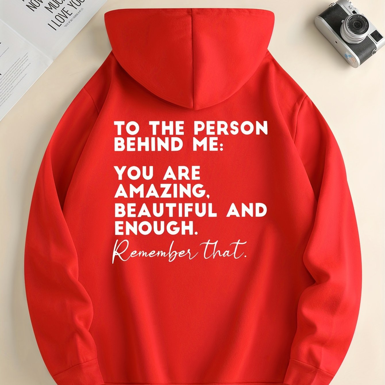 Modieuze Zwarte Herenhoodie met Inspirerende Opdruk en Trekkoord, Kangoeroezak, Comfortabele Casual Herfst/Winterkleding, Herfst-Winter Kledingstuk | Inspirerende Hoodie