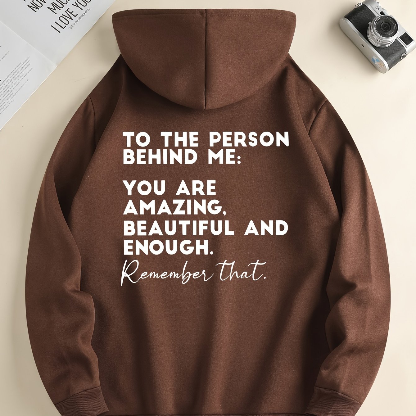 Modieuze Zwarte Herenhoodie met Inspirerende Opdruk en Trekkoord, Kangoeroezak, Comfortabele Casual Herfst/Winterkleding, Herfst-Winter Kledingstuk | Inspirerende Hoodie