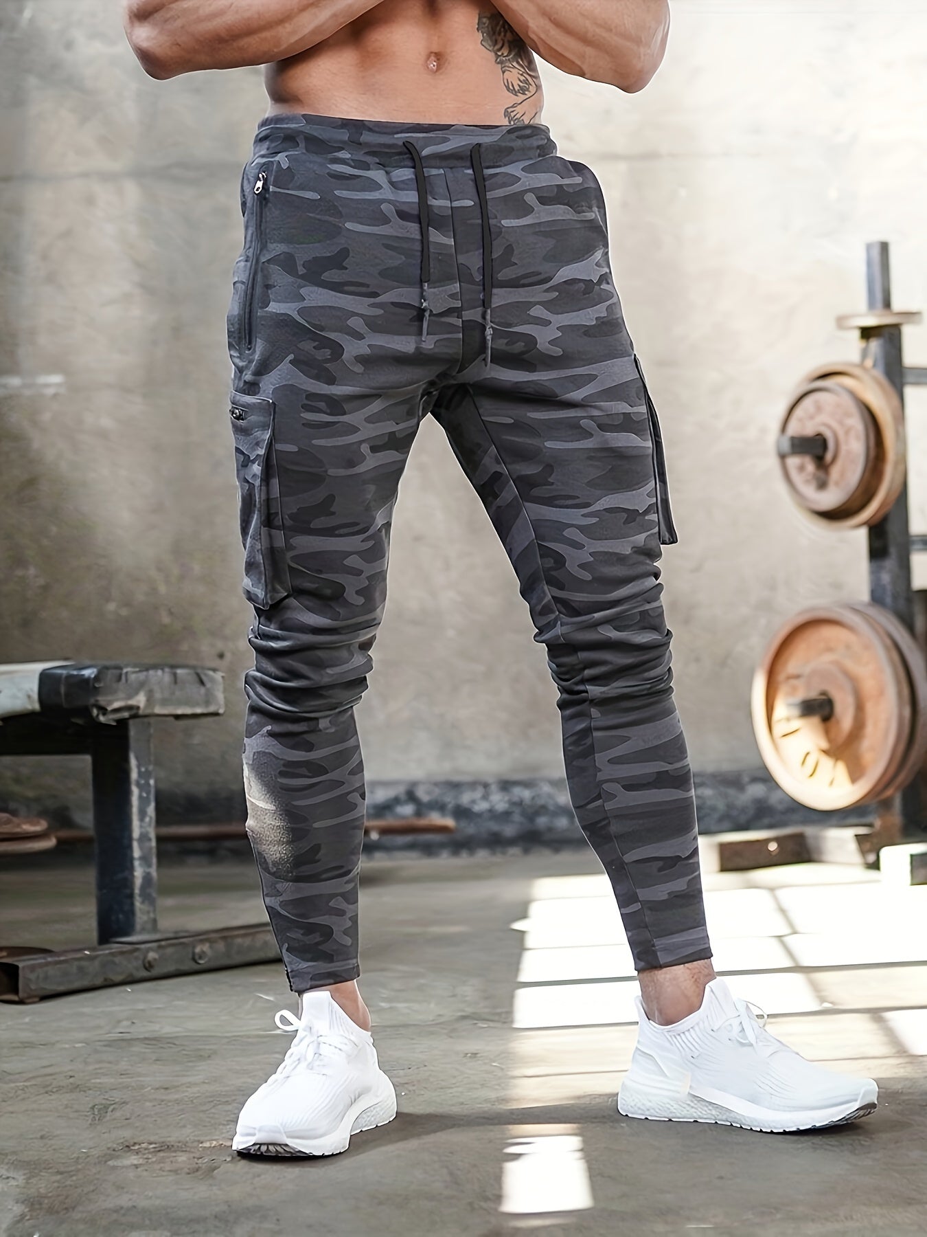Herensportbroek met camouflageprint, multifunctionele cargojoggingbroek, casual trainingsbroek voor de sportschool, veelzijdige sportbroek met trekkoord en zakken, outdoor kleding.