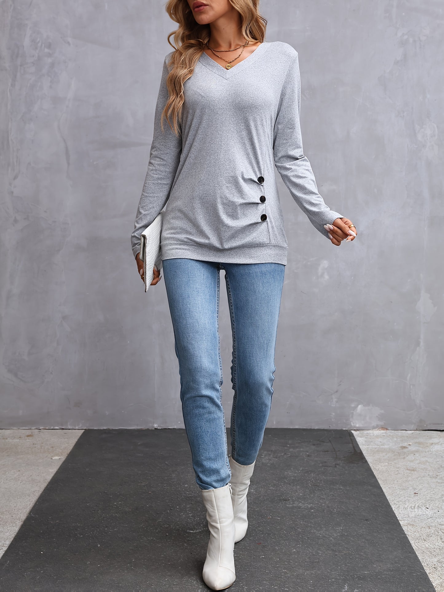 Elegante dames v-hals t-shirt met lange mouwen en knoopdetail - 100% polyester breisel, tinta unita, normale lengte voor lente en herfst