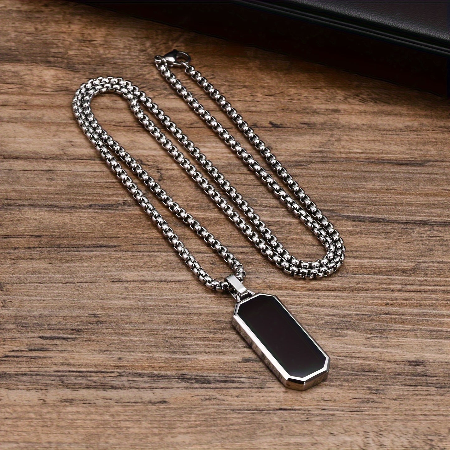 1 stuk Elegante Herenketting van Roestvrij Staal met Strakke Zwarte Emaille Geometrische Hanger - Duurzaam 201 Roestvrij Staal, Ideaal Persoonlijk Geschenk voor Hem